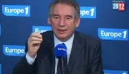Meetings de dimanche: "autant de monde et si peu de choses, navrant" juge Bayrou