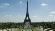 Le Conseil de Paris doit voter mardi un appel d'offres pour aménager le sous-sol de la Tour Eiffel.
