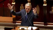 Pendant son discours, Jean-Marc Ayrault a essuyé les lazzis de la droite.