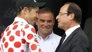 François Hollande a salué Thomas Voeckler a l'arrivée du Tour de France à Brive.