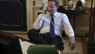 David Cameron, le Premier ministre britannique, s'entretient au téléphone avec Barack Obama.