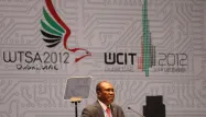 Le secrétaire général de l'UIT, Hamadoun Toure (Mali), lors de son discours à Dubaï, le 3 décembre 2012.