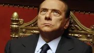 La Cour constitutionnelle examine jeudi la validité d'une loi qui permet à Silvio Berlusconi de ne pas être jugé.