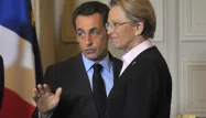 Nicolas Sarkozy continue de défendre sa ministre dans la tourmente. Jusqu'à quand ?