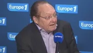 Roland Cayrol estime que Paroles de Français marque le début de la campagne présidentielle pour Nicolas Sarkozy.