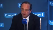 François Hollande se présente comme seul face à l'adversité aux primaires socialistes.