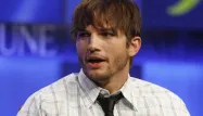 Ashton Kutcher suspend son Twitter