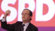 François Hollande a plaidé devant les sociaux-démocrates allemands pour relation franco-allemande plus équilibrée.