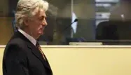 Le procès de Karadzic ajourné à lundi