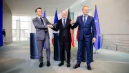 À Berlin, Macron, Tusk et Scholz se disent «unis» sur l'Ukraine après de vives tension