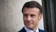 JO-2024 : en cas de menace, la cérémonie d'ouverture serait «limitée au Trocadéro», voire au Stade de France, annonce Macron