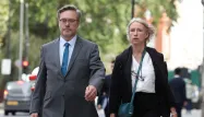 John Letts et Sally Lane, les parents de Jack Letts, estiment que le gouvernement britannique fuit ses responsabilités.