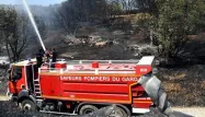 Lors des reprises de la nuit, le feu a parcouru deux à trois hectares mais aucune maison n'a été touchée. (Photo d'illustration)