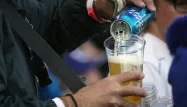 Depuis 1991, la vente d'alcool et de tabac est interdite dans les établissements sportifs.