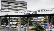 Les lits manquent aux urgences de Saint-Etienne.