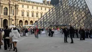 Musée du Louvre en grève