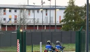 Survols de drônes, menaces sur leurs entourages... Les surveillants de la prison de Condé-sur-Sarthe s’inquiètent pour leur sécurité