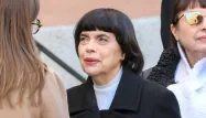Mireille Mathieu aux obsèques de Brigitte Bardot