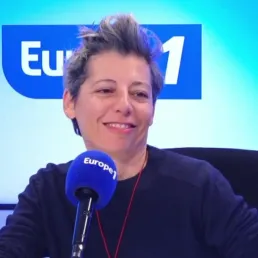 «XXI» : Elsa Fayner est l'invitée de Culture médias