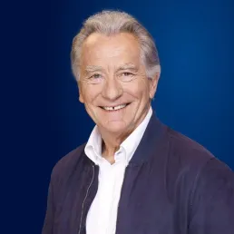 EXTRAIT - Antoine Duléry nous emmène sur l'île de Bréhat, son «île aux souvenris»