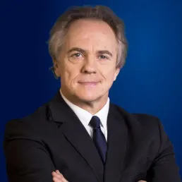 EDITO - "Avec cette pandémie, on a découverte qu'il y a aussi en France des ralentisseurs politiques"