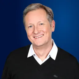 Restos du cœur : "Il faut saluer le quotidien des bénévoles", souligne Zazie