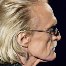 EXTRAIT - Le chanteur Hervé sur l'héritage de Christophe : "C'est un amoureux du son"