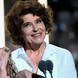 Simone Veil, son père, Gérard Depardieu... les icônes de Fanny Ardant