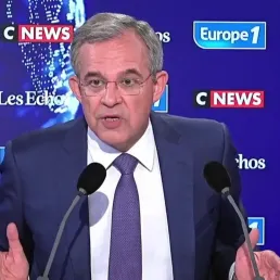 EXTRAIT - Pour Mariani, Muselier et Estrosi "sont prêts à toutes les compromissions pour sauver leur siège"