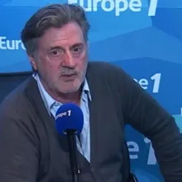 EXTRAIT - Quand Daniel Auteuil revient sur ses icônes masculines du cinéma