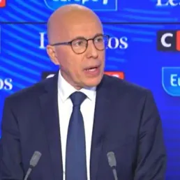 EXTRAIT - Pour Éric Ciotti, «la présidence de l'UE va être le support électoral» de Macron