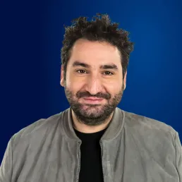 Mouloud Achour avec Corneille et Charlie