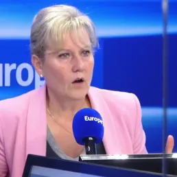 EXTRAIT - Nadine Moreau : " Bernard Tapie était un homme extraordinaire"