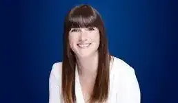 Il découvre que sa boulangère est sa mère biologique