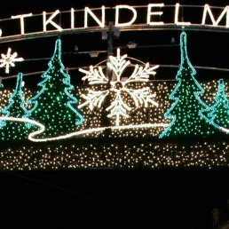 EXTRAIT - Marché de Noël de Strasbourg : après l'annulation, des habitants déçus et des forains inquiets