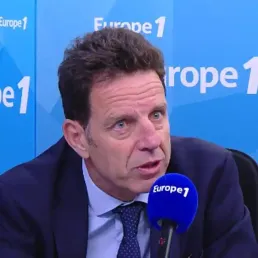 Geoffroy Roux de Bézieux : "Je trouve légitime qu'il y ait à terme une équité entre les retraites du public et du privé"