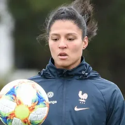 Valérie Gauvin : "Quoique que je puisse utiliser comme membre, je serai tout aussi contente de marquer"