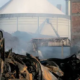 Macron en visite surprise à Rouen, la satisfaction en demi-teinte des manifestants libanais, un veste YSL aux enchères