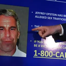 Un expert conteste le suicide de Jeffrey Epstein, Macron promet transparence et dialogue à Rouen, feu vert pour la Paris Games Week