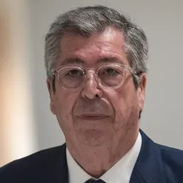 Une victoire judiciaire pour Patrick Balkany, record d'expulsions locatives en 2018, un violon à 300.000 euros oublié dans un train