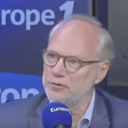 Laurent Joffrin sur sa passion pour Napoléon 1er : "Parmi les personnages de la Révolution française, c'est le plus fascinant et romanesque"