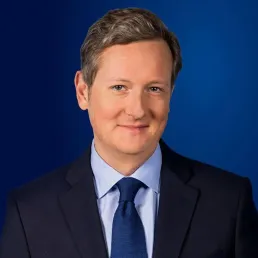 La guerre contres les voitures puissante, l'essai de la Maserati Levante et une pub EDF avec une voiture communiste