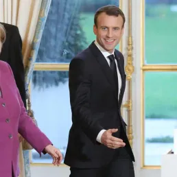 "La visite de Merkel à Paris est la concrétisation de plusieurs bonnes nouvelles"