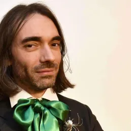 "Cédric Villani est politique jusqu'au bout des doigts"