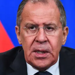 A la rencontre du ministre russe des Affaires étrangères, Sergueï Lavrov