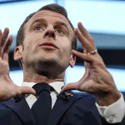 "Avec son allocution télévisée, Emmanuel Macron a fait son mea culpa aux maires"