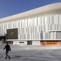 Le DG de Paris La Défense Arena évoque le "coup de cœur entre Mylène Farmer et la salle"