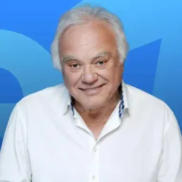 Le jardin de Laurent Cabrol : tout savoir sur la rose de Noël