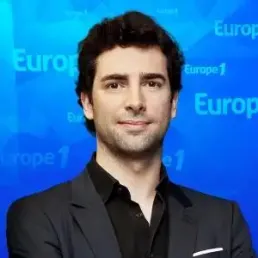 Cet ordinateur qui écrit des histoires tout seul