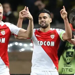 Le journal des sports - Monaco prend ses distances